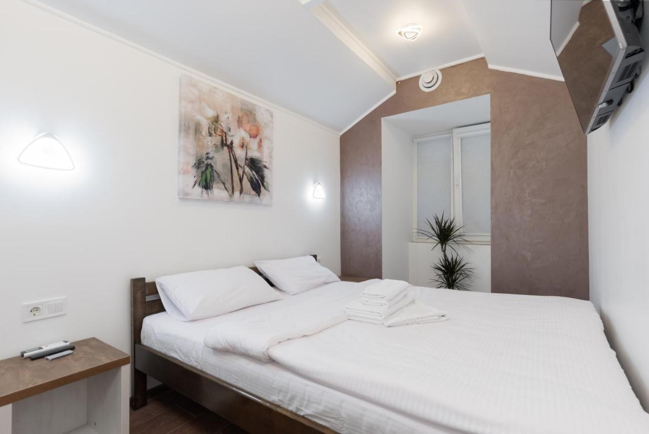 Suites On Chaikovskogo Odessa Buitenkant foto