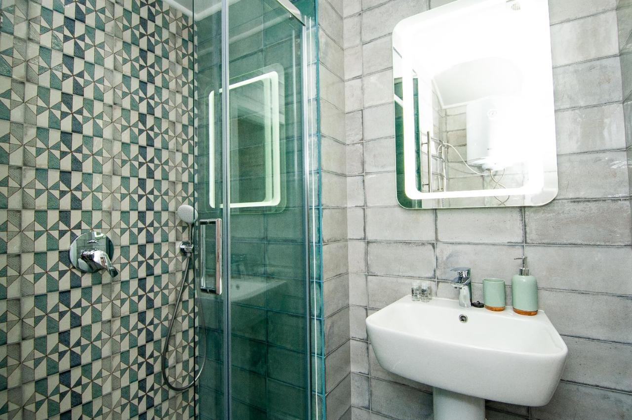 Suites On Chaikovskogo Odessa Buitenkant foto
