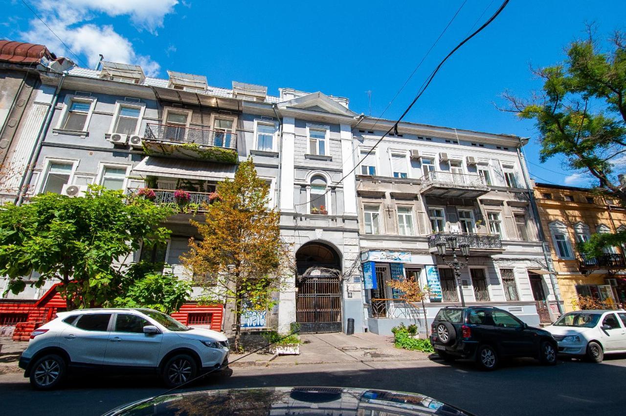 Suites On Chaikovskogo Odessa Buitenkant foto