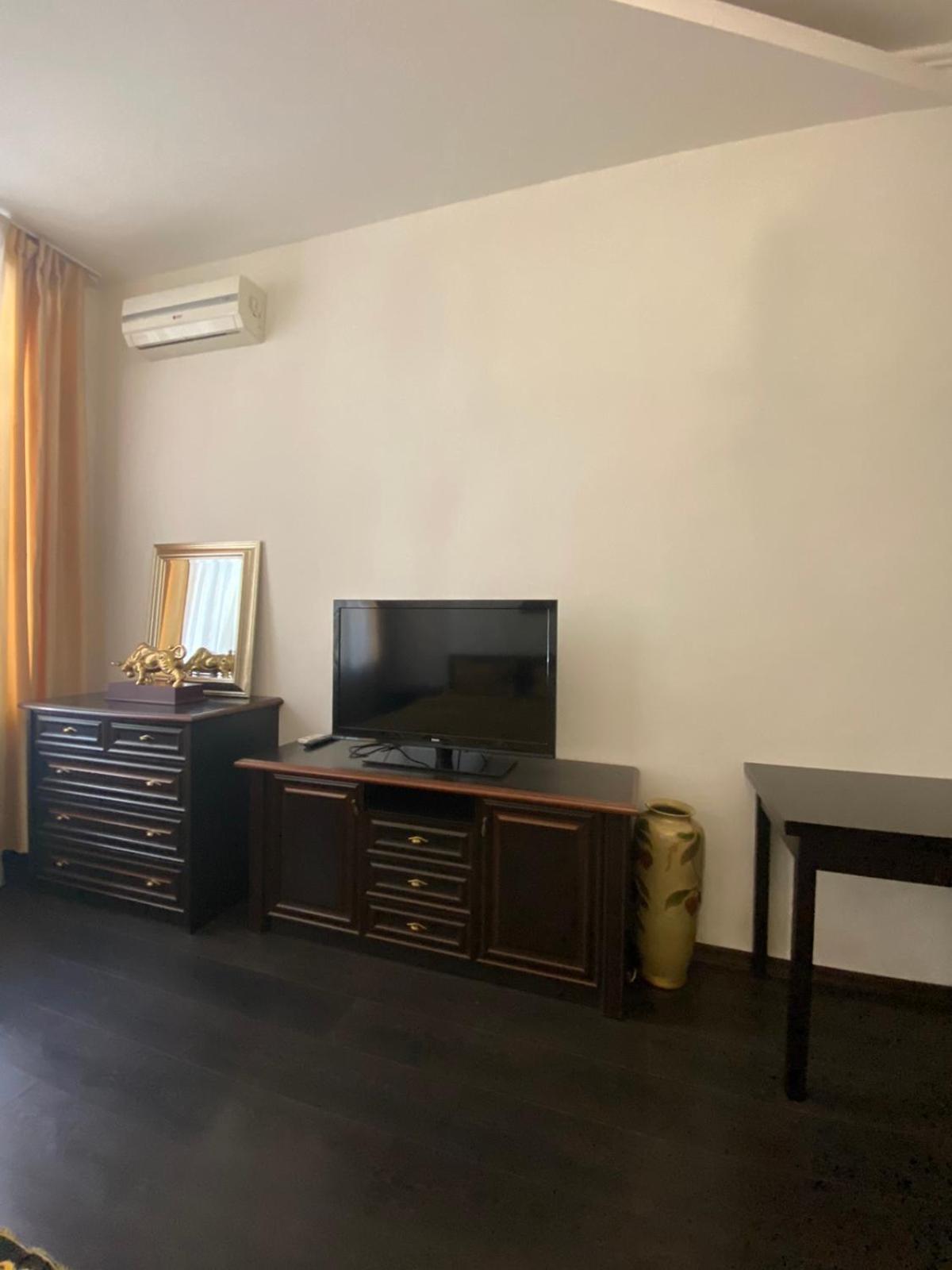 Suites On Chaikovskogo Odessa Buitenkant foto